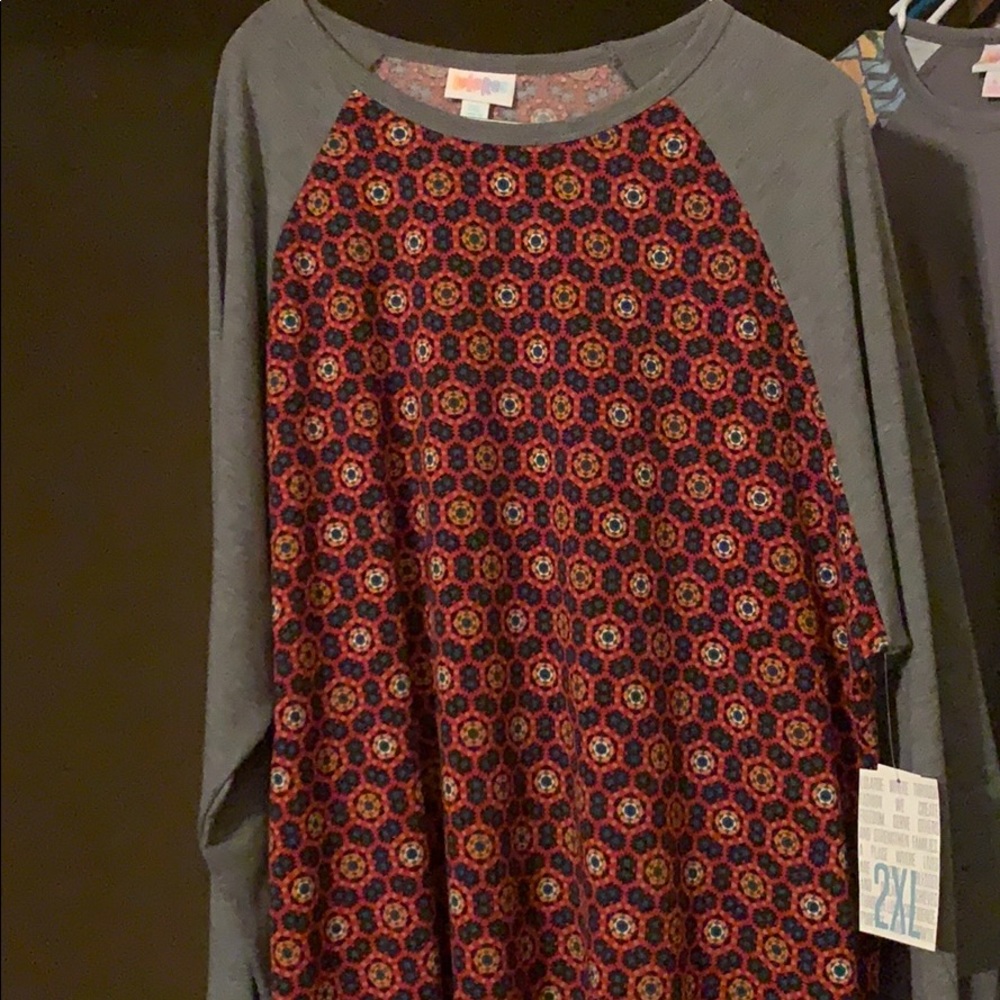 Lularoe 2x randy shirt